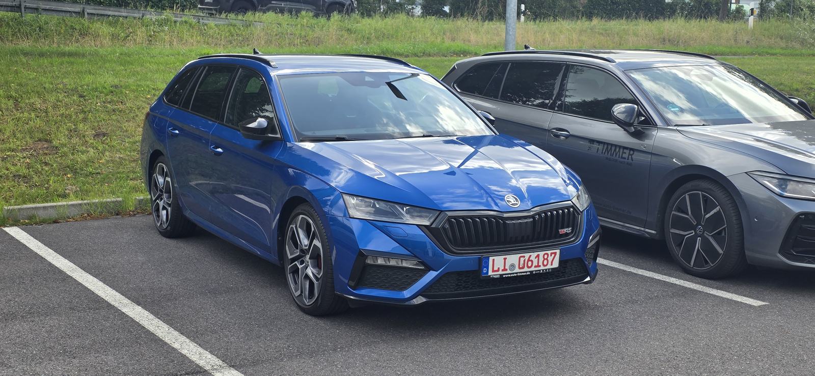 Škoda Octavia RS mit Händlerkennzeichen